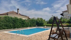 Villa Bianca Ενοικιαζόμενη βίλλα Αριοχώρι Καλαμάτα Μεσσηνίας Airbnb Εταιρεία Διαχείρισης Καταλυμάτων Perla Homes