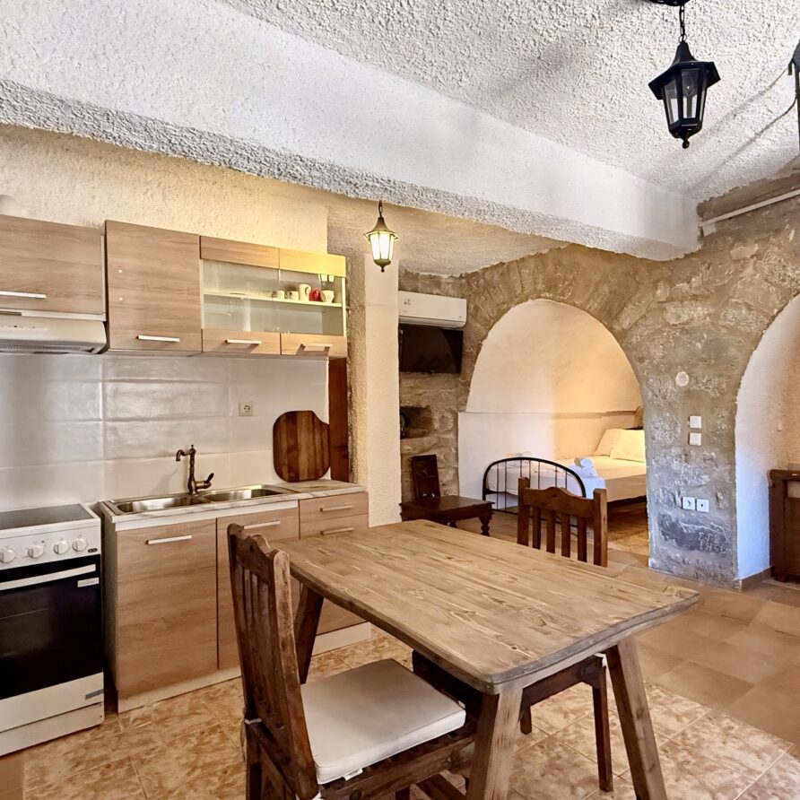 Μαni Rocks Ενοικιαζόμενη κατοικία Τσέρια Καρδαμύλη Μεσσηνίας, Airbnb Εταιρεία Διαχείρισης Καταλυμάτων Perla Homes Τσέρια Καρδαμύλη Μεσσηνίας.