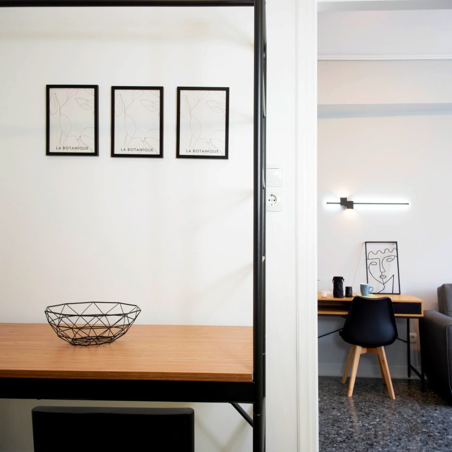 Ενοικιαζόμενο διαμέρισμα Urban Mood για διακοπές στην Καλαμάτα Airbnb Εταιρεία Διαχείρισης Καταλυμάτων Perla Homes