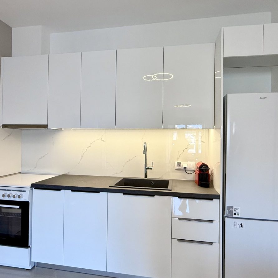 Ενοικιαζόμενο διαμέρισμα Isleen για διακοπές στην Καλαμάτα Airbnb Εταιρεία Διαχείρισης Καταλυμάτων Perla Homes