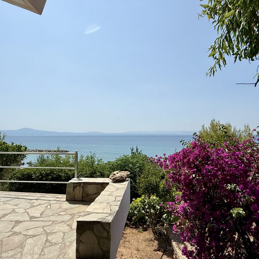 Ενοικιαζόμενο διαμέρισμα Brisa del Mar για διακοπές στην Μίκρα Μαντινεία Airbnb Εταιρεία Διαχείρισης Καταλυμάτων Perla Homes