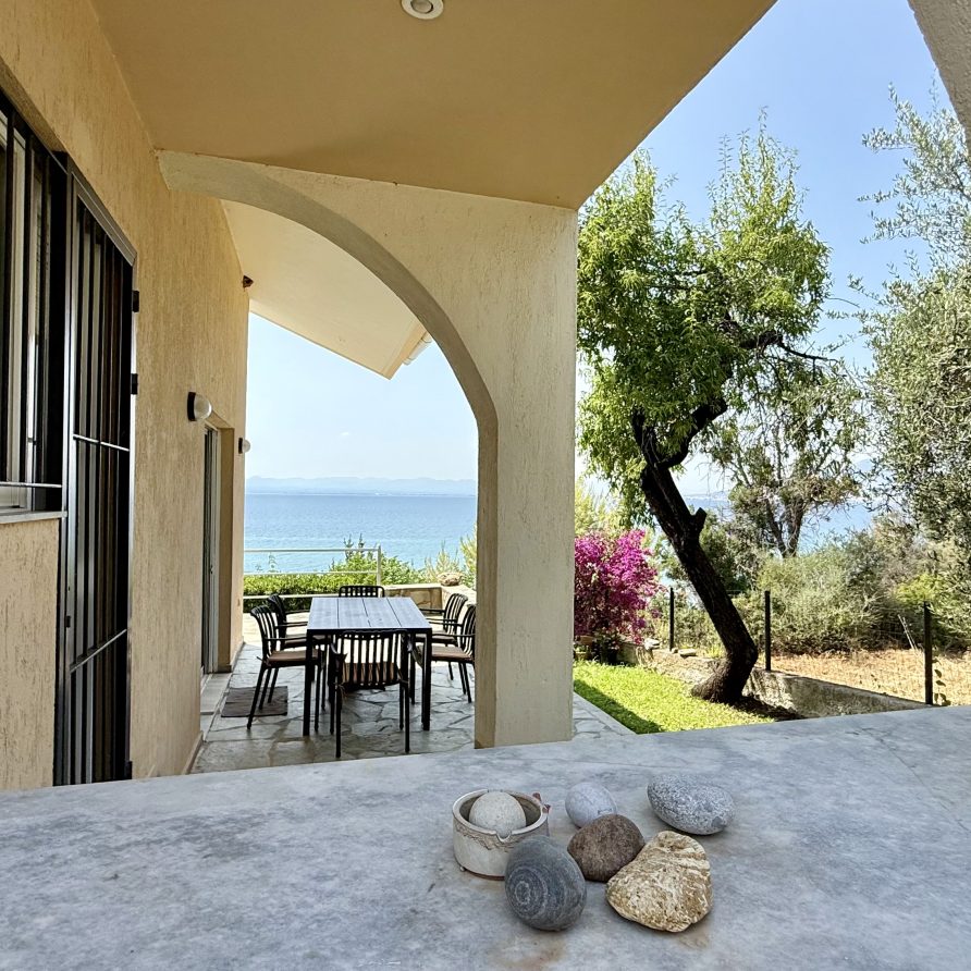 Ενοικιαζόμενο διαμέρισμα Brisa del Mar για διακοπές στην Μίκρα Μαντινεία Airbnb Εταιρεία Διαχείρισης Καταλυμάτων Perla Homes