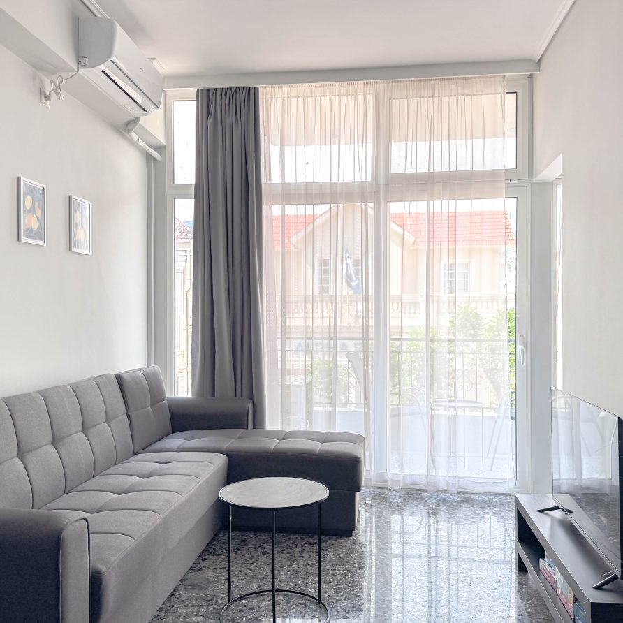 Ενοικιαζόμενο διαμέρισμα Urban Mood για διακοπές στην Καλαμάτα Airbnb Εταιρεία Διαχείρισης Καταλυμάτων Perla Homes