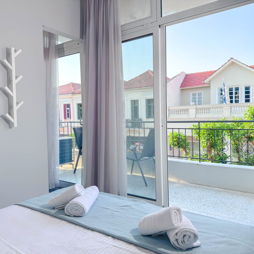 Ενοικιαζόμενο διαμέρισμα Urban Mood για διακοπές στην Καλαμάτα Airbnb Εταιρεία Διαχείρισης Καταλυμάτων Perla Homes