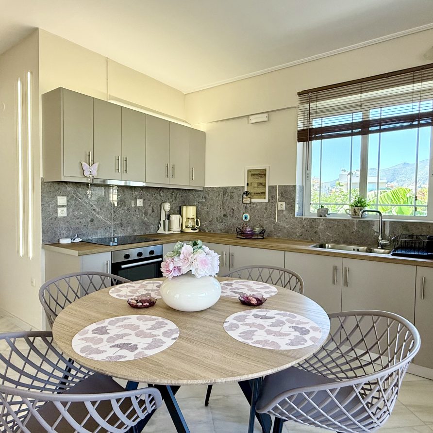 Ενοικιαζόμενο διαμέρισμα Free Spirit Joy για διακοπές στην Καλαμάτα Airbnb Εταιρεία Διαχείρισης Καταλυμάτων Perla Homes