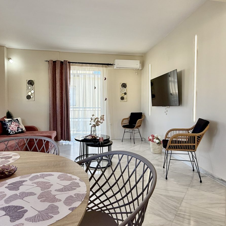 Ενοικιαζόμενο διαμέρισμα Free Spirit Joy για διακοπές στην Καλαμάτα Airbnb Εταιρεία Διαχείρισης Καταλυμάτων Perla Homes