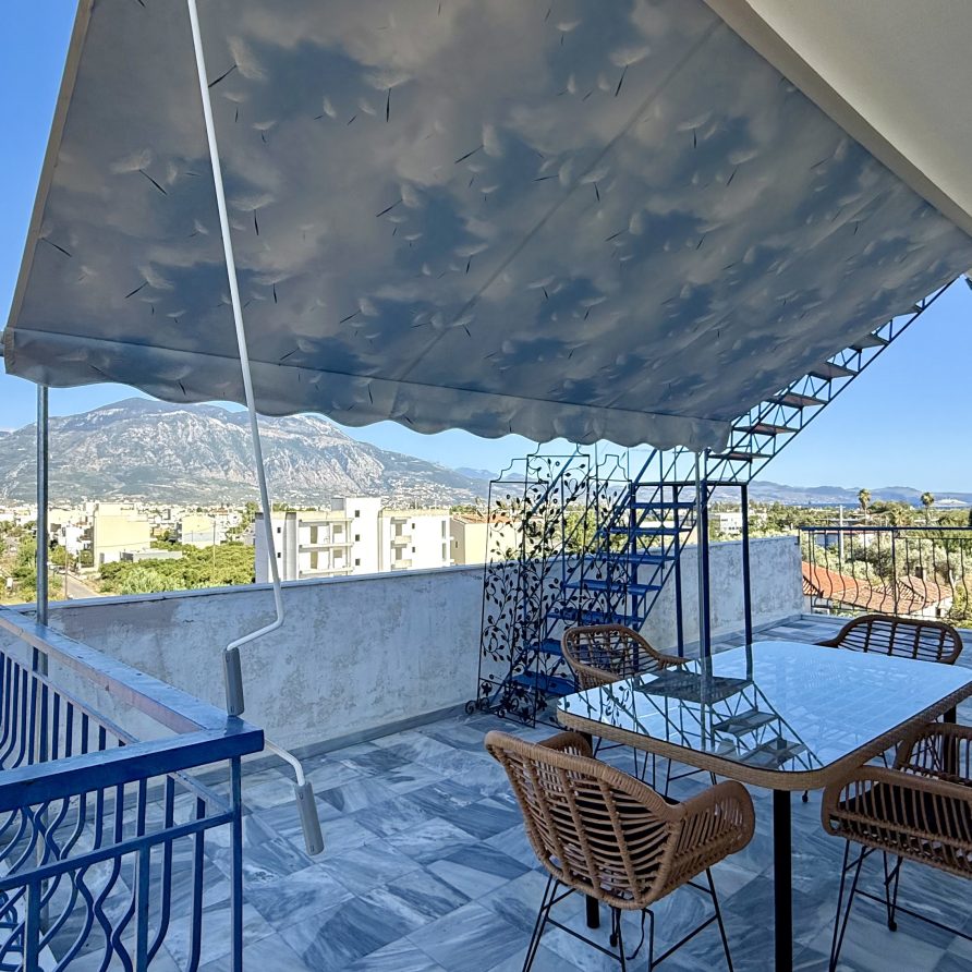 Ενοικιαζόμενο διαμέρισμα Free Spirit Sophie για διακοπές στην Καλαμάτα Airbnb Εταιρεία Διαχείρισης Καταλυμάτων Perla Homes