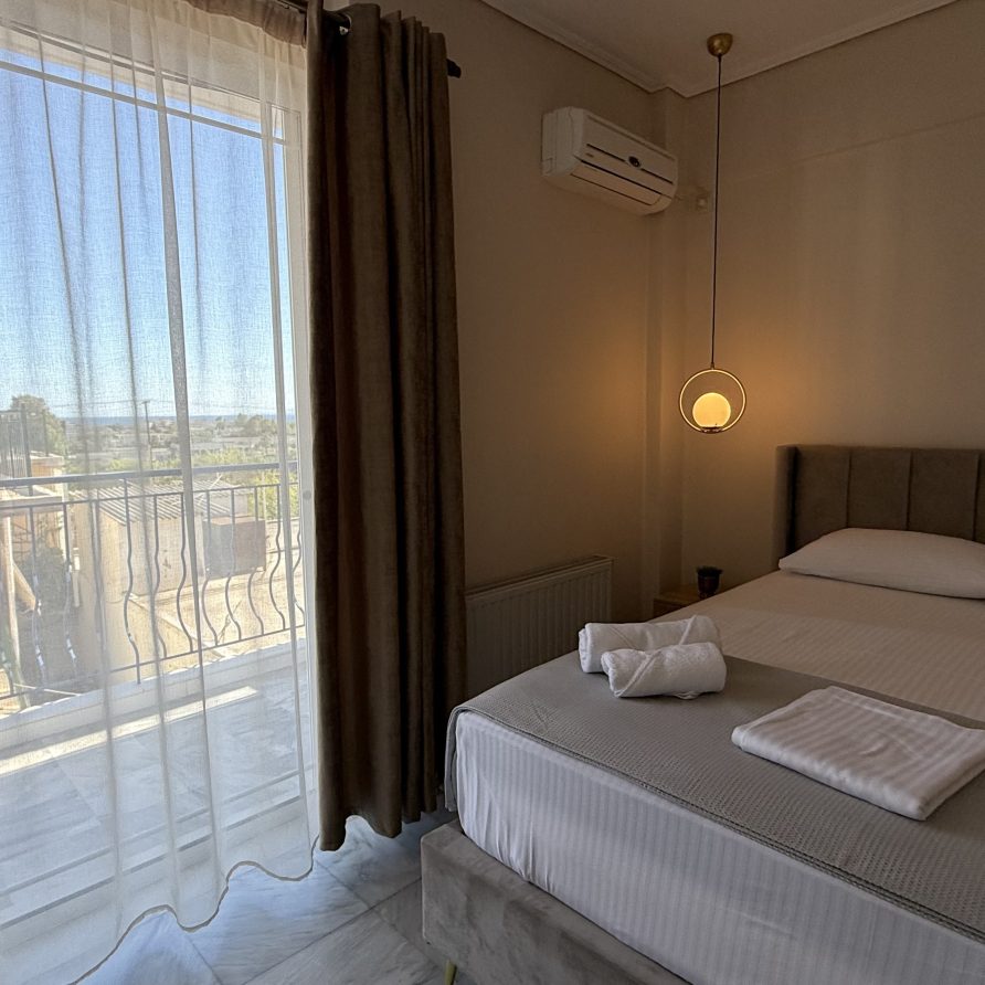 Ενοικιαζόμενο διαμέρισμα Free Spirit Sophie για διακοπές στην Καλαμάτα Airbnb Εταιρεία Διαχείρισης Καταλυμάτων Perla Homes