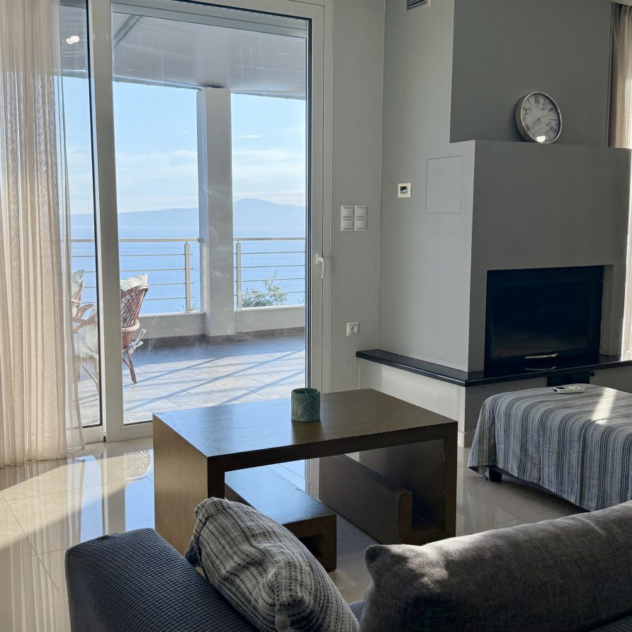 ΕνοικιαζόμενοThe Perch Villa για διακοπές στην Βέργα Καλαματα Airbnb Εταιρεία Διαχείρισης Καταλυμάτων Perla Homes