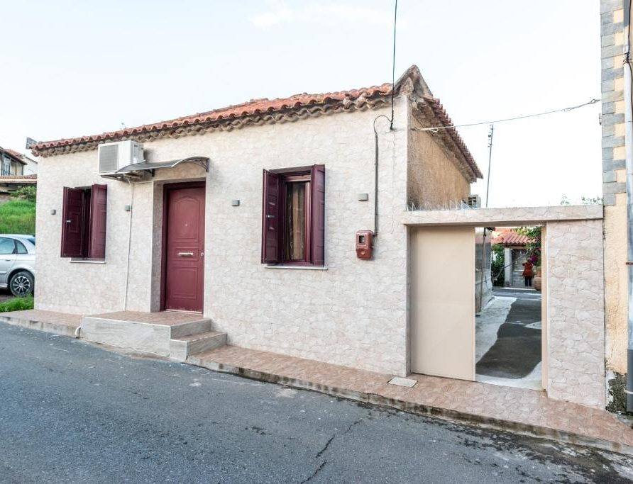 Antreas House Apartment Ενοικιαζόμενο κατάλυμα Βαλύρα Μεσσηνίας Airbnb Εταιρεία Διαχείρισης Καταλυμάτων Perla Homes