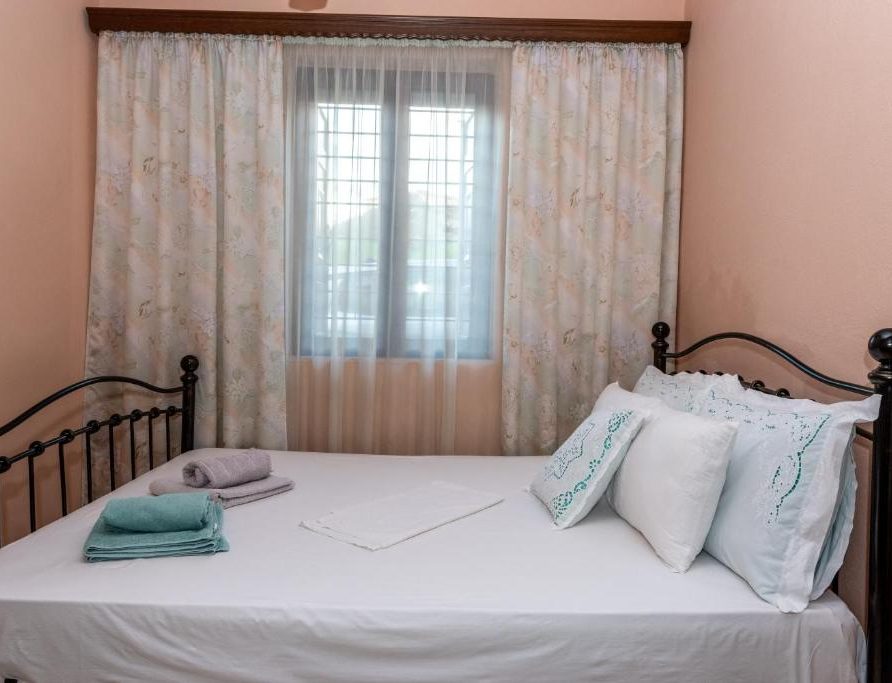 Antreas House Apartment Ενοικιαζόμενο κατάλυμα Βαλύρα Μεσσηνίας Airbnb Εταιρεία Διαχείρισης Καταλυμάτων Perla Homes