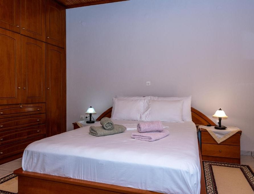 Antreas House Apartment Ενοικιαζόμενο κατάλυμα Βαλύρα Μεσσηνίας Airbnb Εταιρεία Διαχείρισης Καταλυμάτων Perla Homes