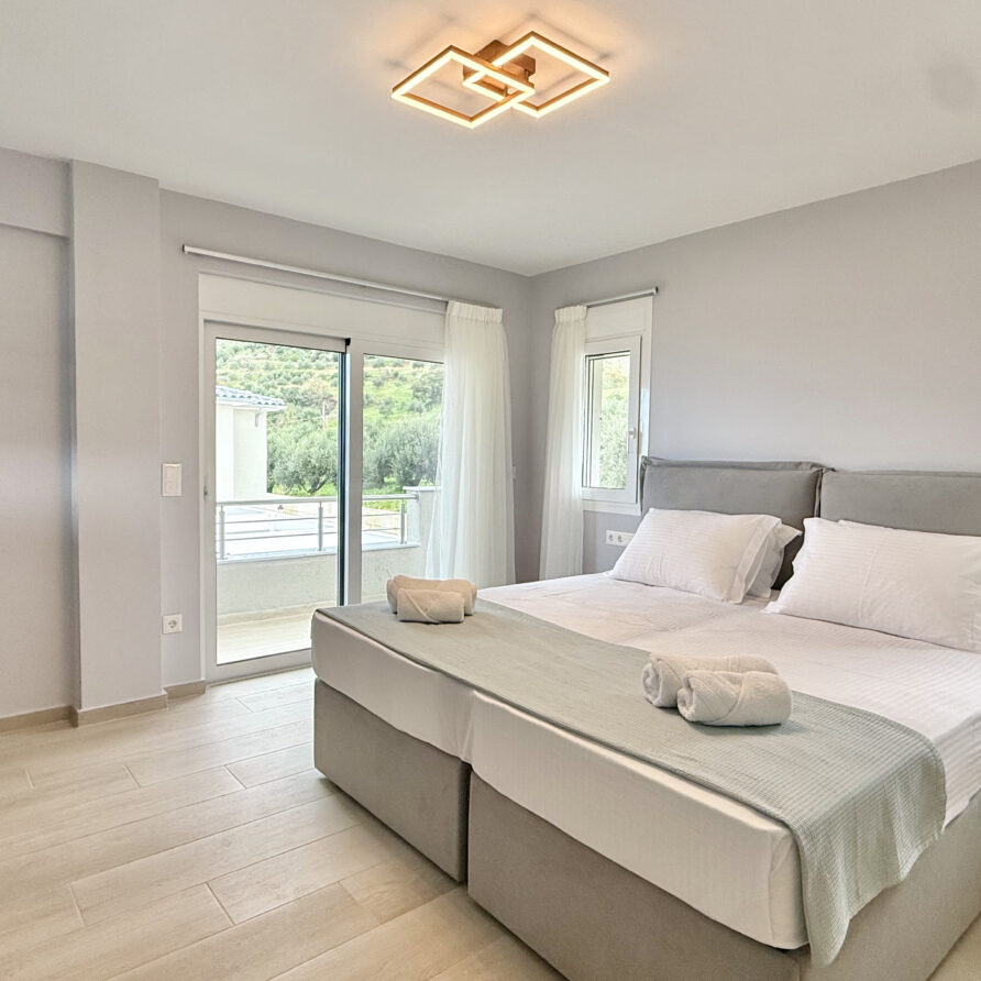 Villa Luna Sol Ενοικιαζόμενη βίλα Κυπαρισσία Airbnb Εταιρεία Διαχείρισης Καταλυμάτων Perla Homes