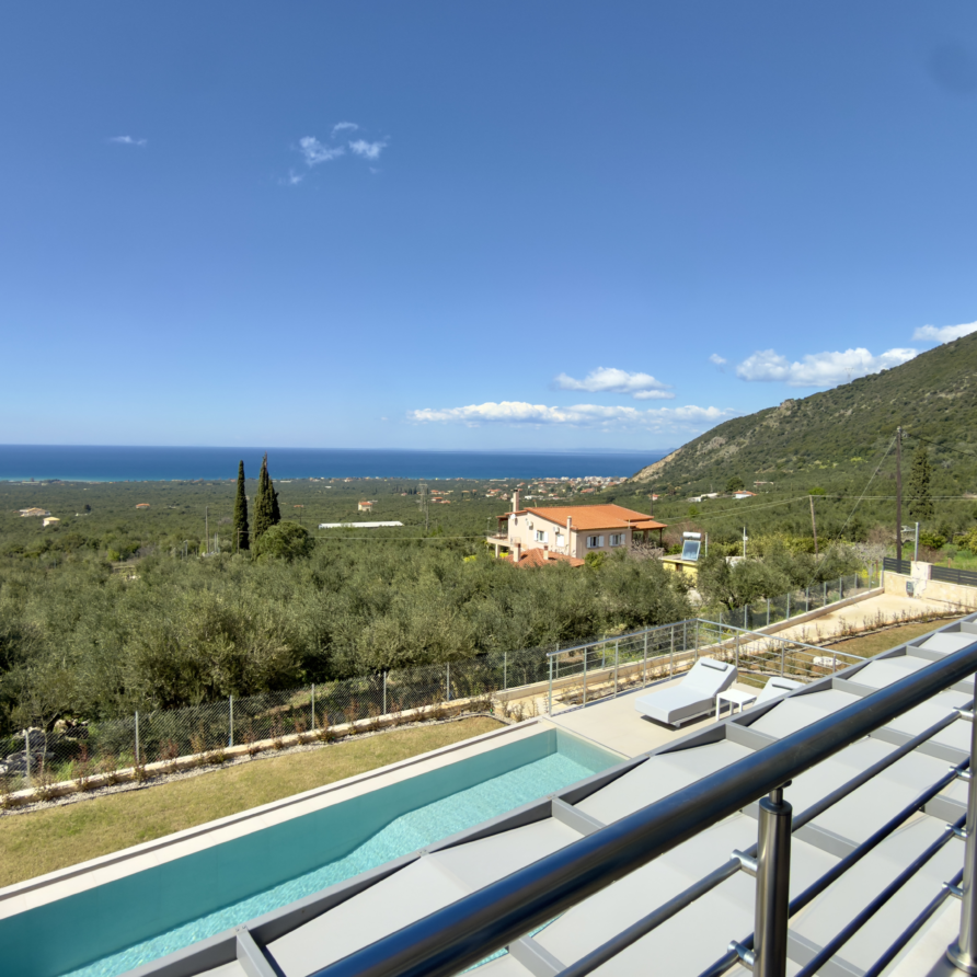 Villa Luna Sol Ενοικιαζόμενη βίλα Κυπαρισσία Airbnb Εταιρεία Διαχείρισης Καταλυμάτων Perla Homes