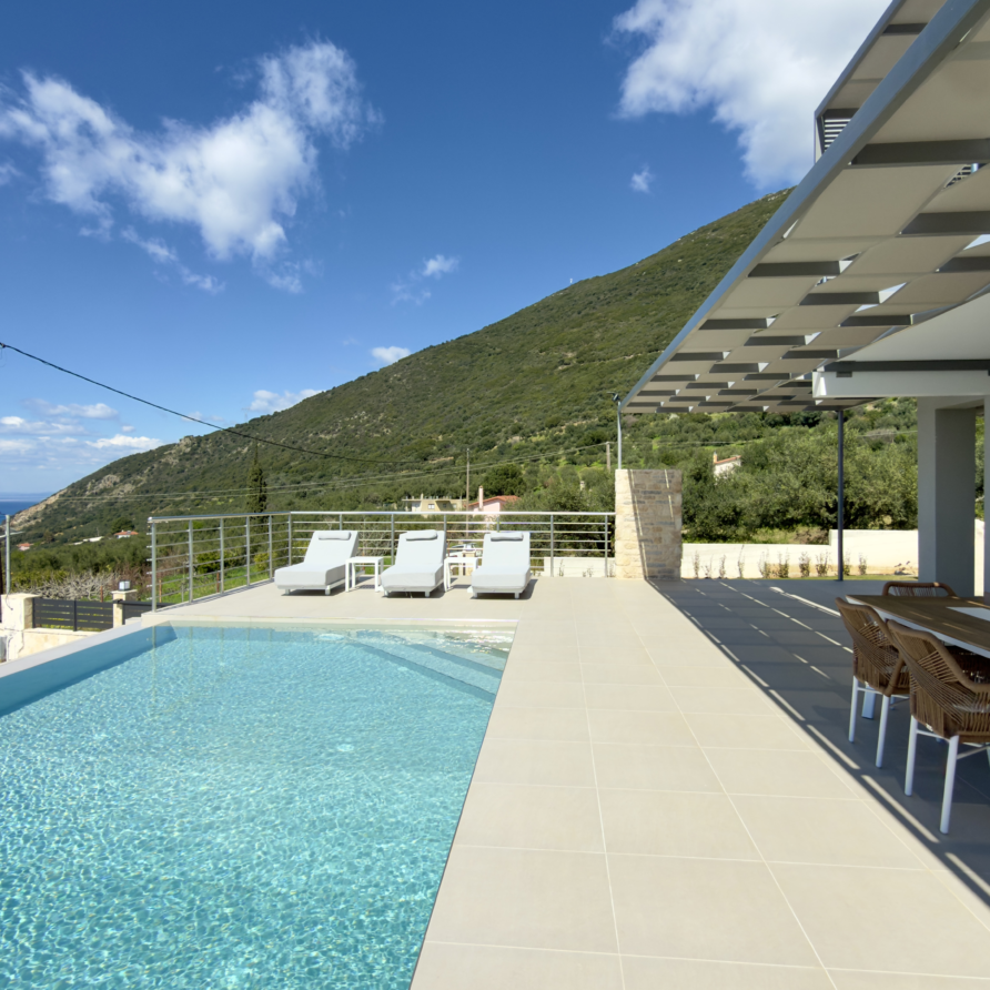 Villa Palomar Ενοικιαζόμενη βίλα Κυπαρισσία Airbnb Εταιρεία Διαχείρισης Καταλυμάτων Perla Homes