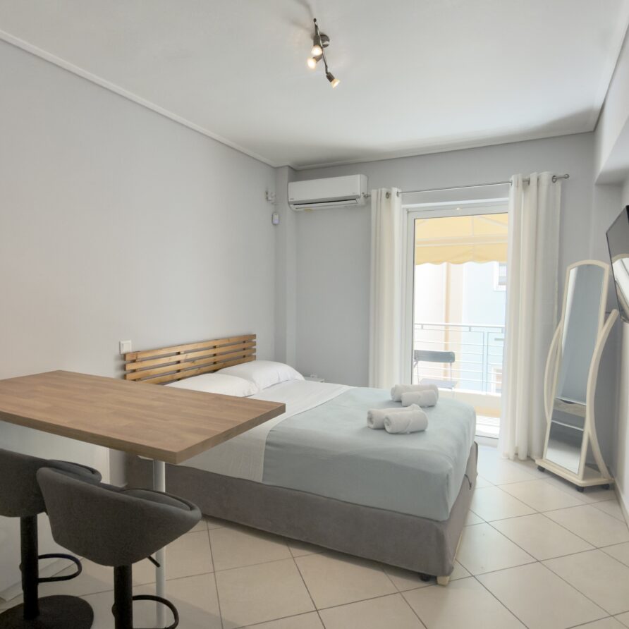 Beachside Nook Ενοικιαζόμενο κατάλυμα Καλαμάτα Μεσσηνίας Airbnb Εταιρεία Διαχείρισης Καταλυμάτων Perla Homes