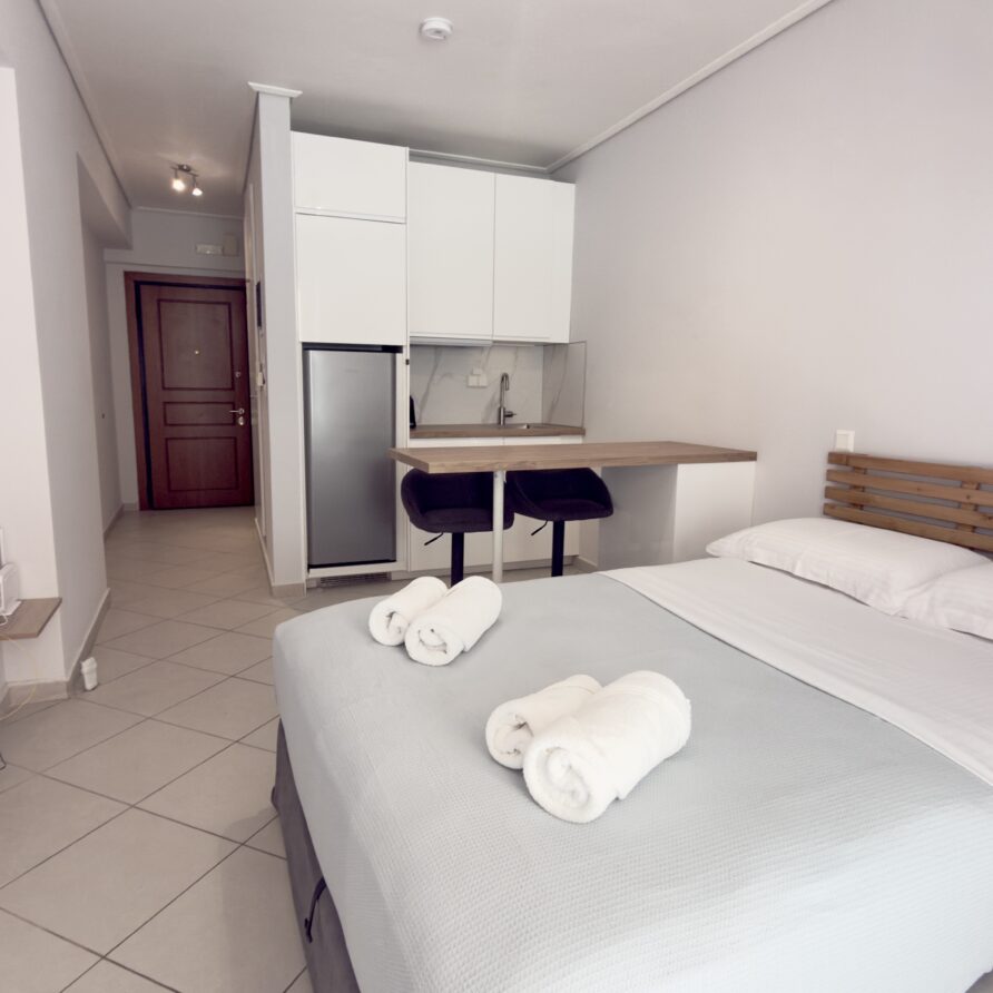 Beachside Nook Ενοικιαζόμενο κατάλυμα Καλαμάτα Μεσσηνίας Airbnb Εταιρεία Διαχείρισης Καταλυμάτων Perla Homes