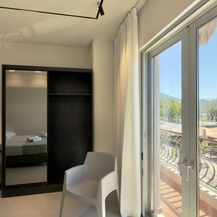 Aeolis Residence Ενοικιαζόμενο κατάλυμα Καλαμάτα Μεσσηνίας Airbnb Εταιρεία Διαχείρισης Καταλυμάτων Perla Homes