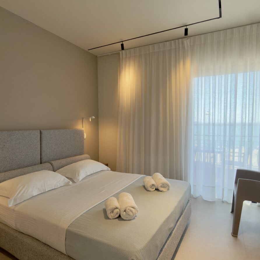 Aeolis Residence Ενοικιαζόμενο κατάλυμα Καλαμάτα Μεσσηνίας Airbnb Εταιρεία Διαχείρισης Καταλυμάτων Perla Homes