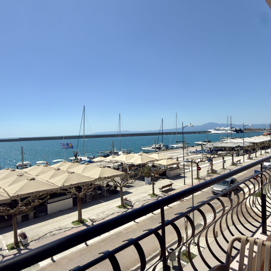 Aeolis Residence Ενοικιαζόμενο κατάλυμα Καλαμάτα Μεσσηνίας Airbnb Εταιρεία Διαχείρισης Καταλυμάτων Perla Homes