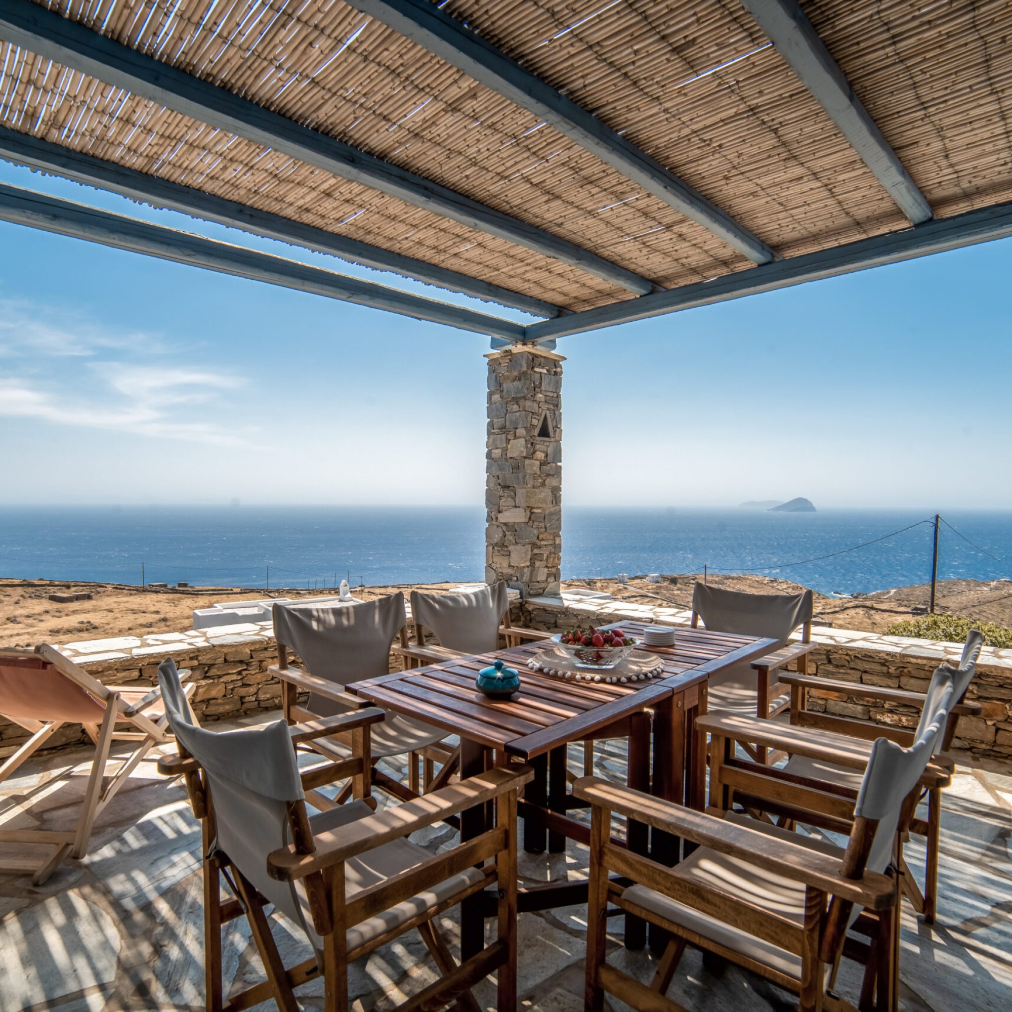 Alas Residence Ενοικιαζόμενη βίλλα Κύθνος λιοτρίβιAirbnb Εταιρεία Διαχείρισης Καταλυμάτων Perla Homes